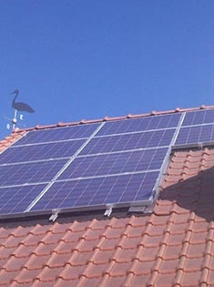 Installation de 16 panneaux solaires photovoltaïques
