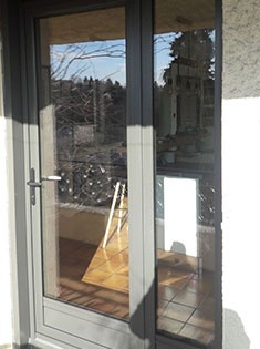 Rénovation de fenêtres en alu Domiot à LA TOUR-DE-SALVAGNY (69)